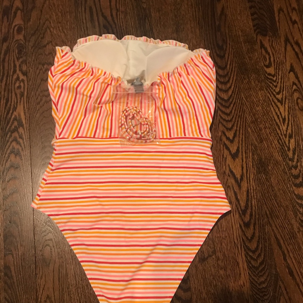 Striped strapless bathing suit